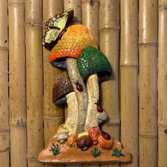 This vintage 1970s wall art chalkware or plaster mushrooms Wall decor Vintage - Picture 1 of 14